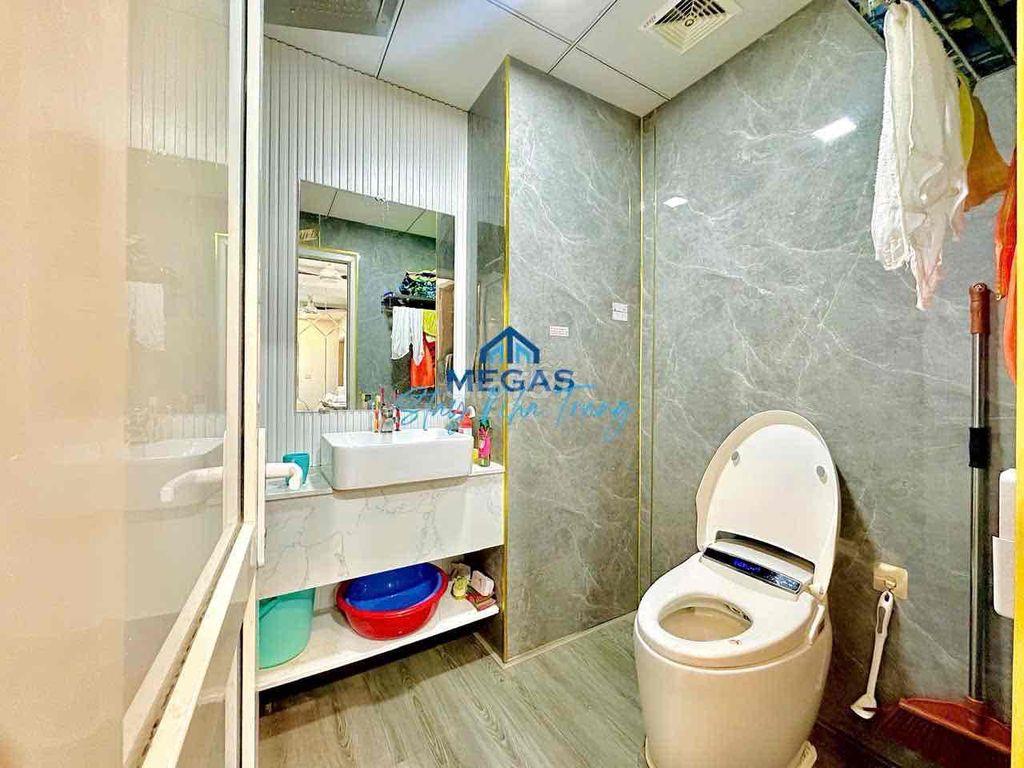 CHO THUÊ CĂN HỘ 2PN2WC - BAN CÔNG - GẦN BIỂN