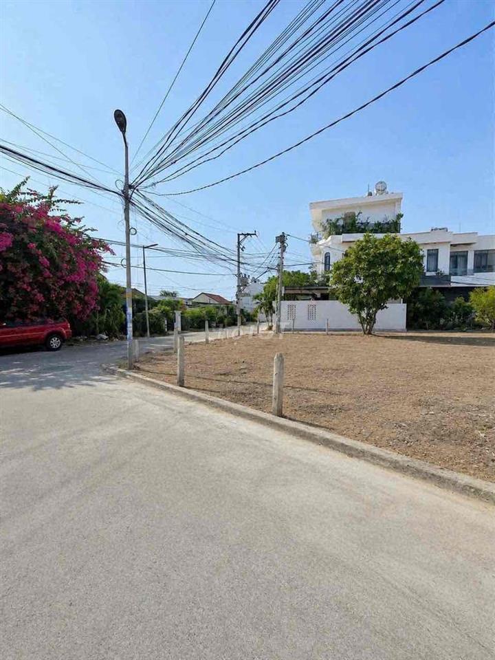 Giá rẻ đầu tư ! Bán lô góc mặt tiền đường Xóm Hạ- Thái Thông