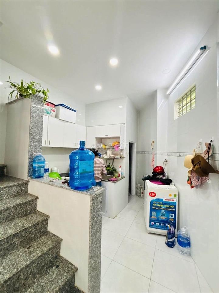 CHO THUÊ NHÀ NGUYÊN CĂN 2 PHÒNG NGỦ GẦN CHỢ PHƯƠNG SÀI  8 TRIỆU/THÁNG