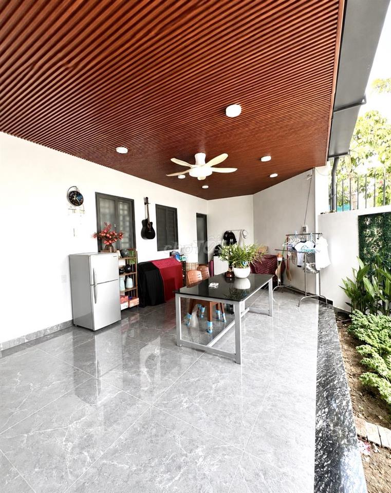 CHO THUÊ VILLA SÂN VƯỜN KHU HÒN XỆN BẮC NHA TRANG GIÁ 24 TRIỆU/THÁNG