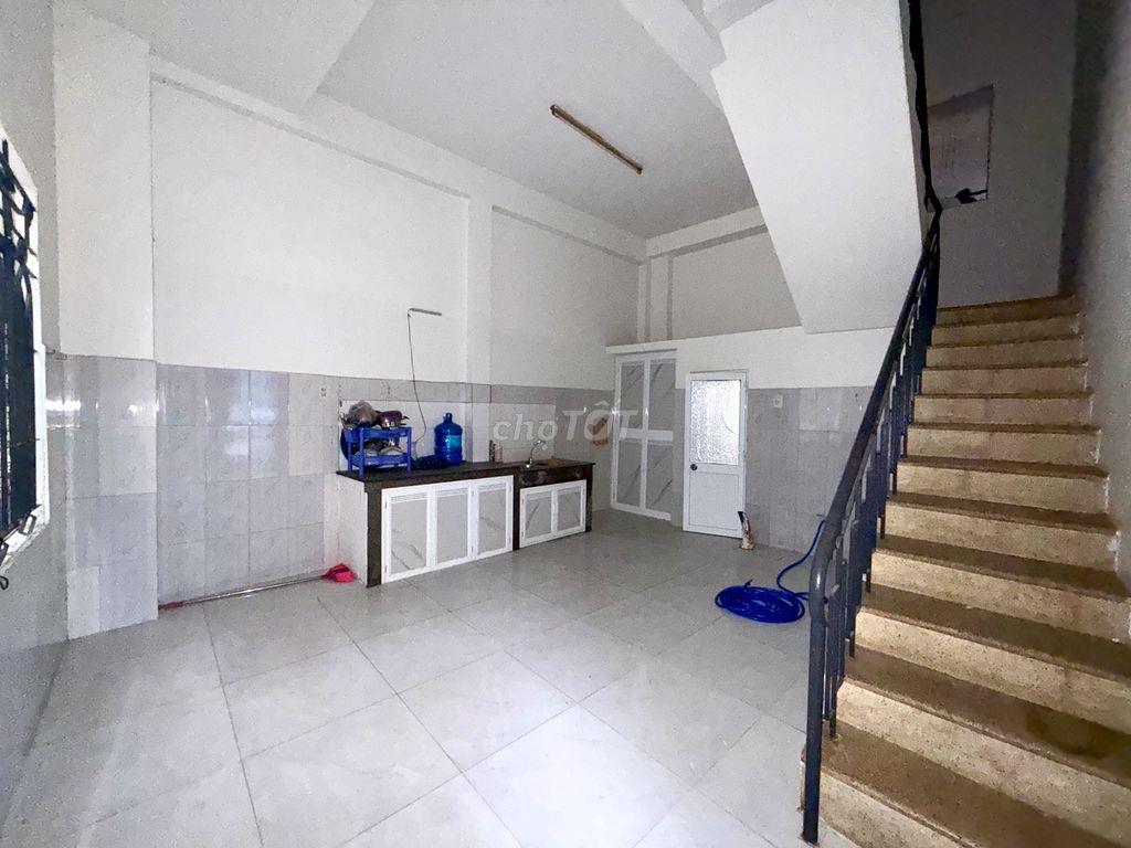 🏡 CHO THUÊ NHÀ KINH DOANH 3 PHÒNG, GÓC 2 MẶT TIỀN GẦN BIỂN – LỘC THỌ