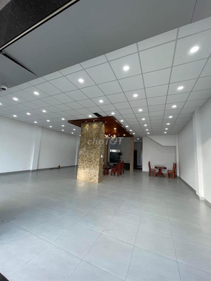 NHÀ KINH DOANH NGANG 10M VCN PHƯỚC LONG GIÁ 45 TRIỆU/THÁNG