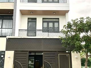 CHO THUÊ NHÀ NGUYÊN CĂN FULL NỘI THẤT KĐT MỸ GIA GIÁ 27 TRIỆU/THÁNG