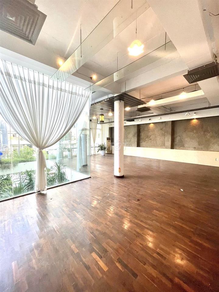 CHO THUÊ MẶT BẰNG 3 TẦNG CÓ HẦM GỬI XE MẶT TIỀN GẦN CHỢ ĐẦM GIÁ 100