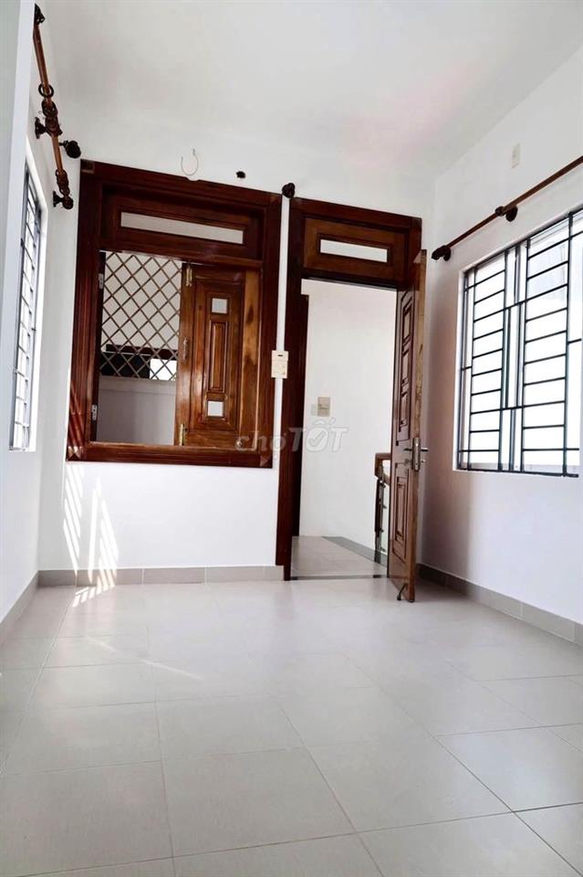 CHO THUÊ NHÀ 3 TẦNG 5 PHÒNG NGỦ GẦN BIỂN VĨNH NGUYÊN GIÁ 20TRIỆU/THÁNG