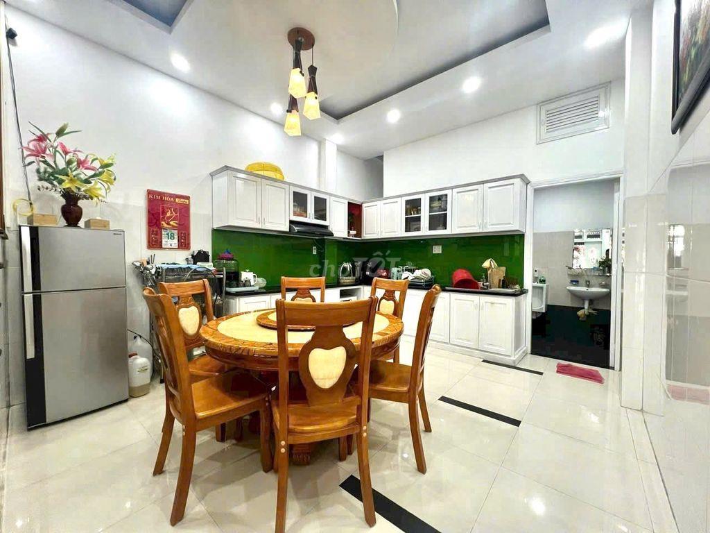 CHO THUÊ NHÀ NGUYÊN CĂN KHU BÀN CỜ TRUNG TÂM  GIÁ 20 TRIỆU/THÁNG