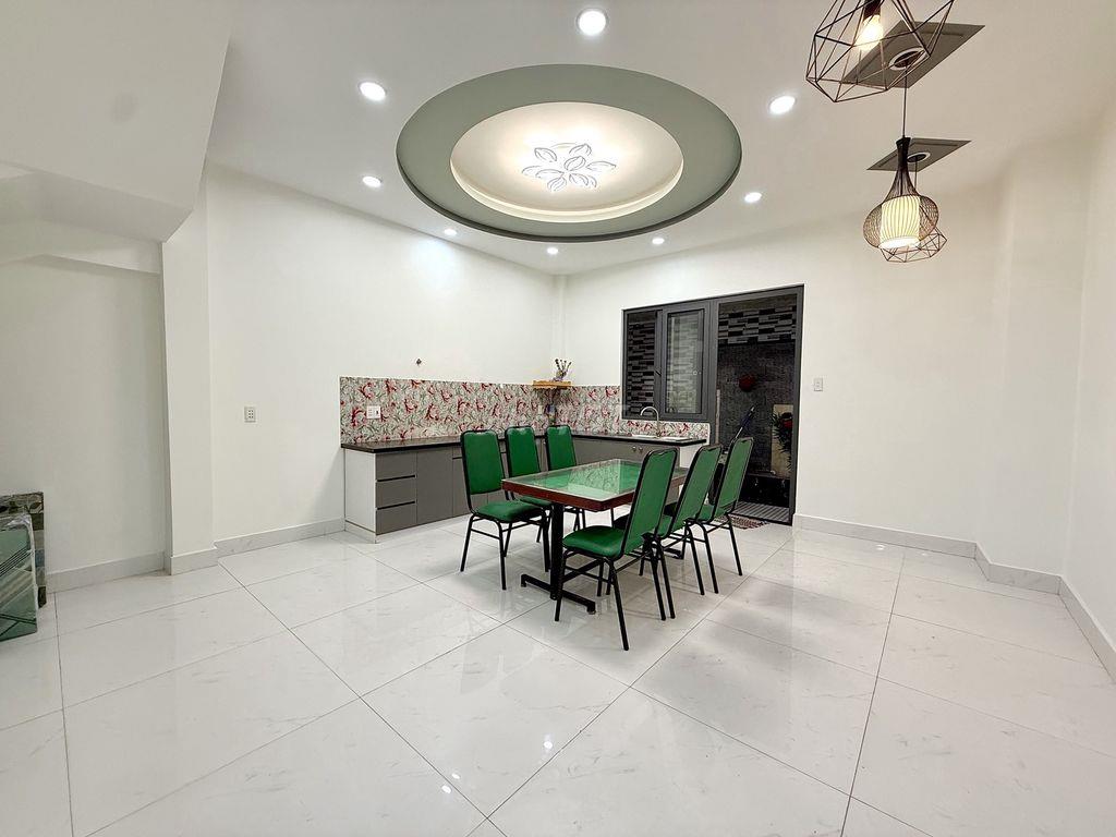 CHO THUÊ NHÀ NGUYÊN CĂN 6 PHÒNG NGỦ 20 TRIỆU/THÁNG KĐT PHƯỚC LONG