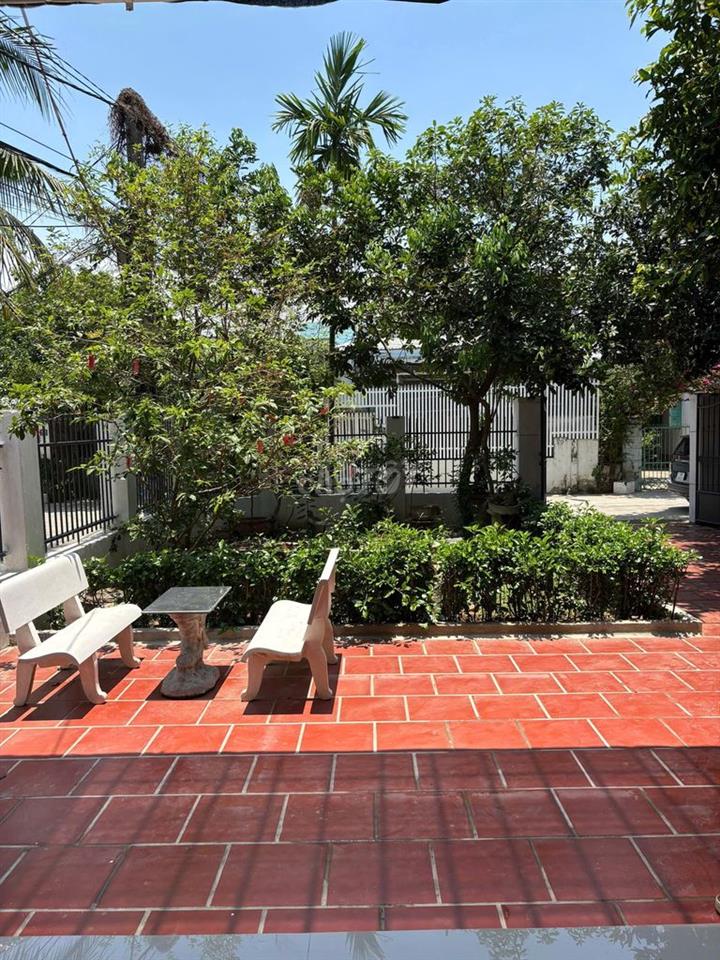 CHO THUÊ VILLA SIÊU ĐẸP 3 PHÒNG NGỦ GIÁ 17 TRIỆU CÓ SÂN ĐẬU XE HƠI KHU