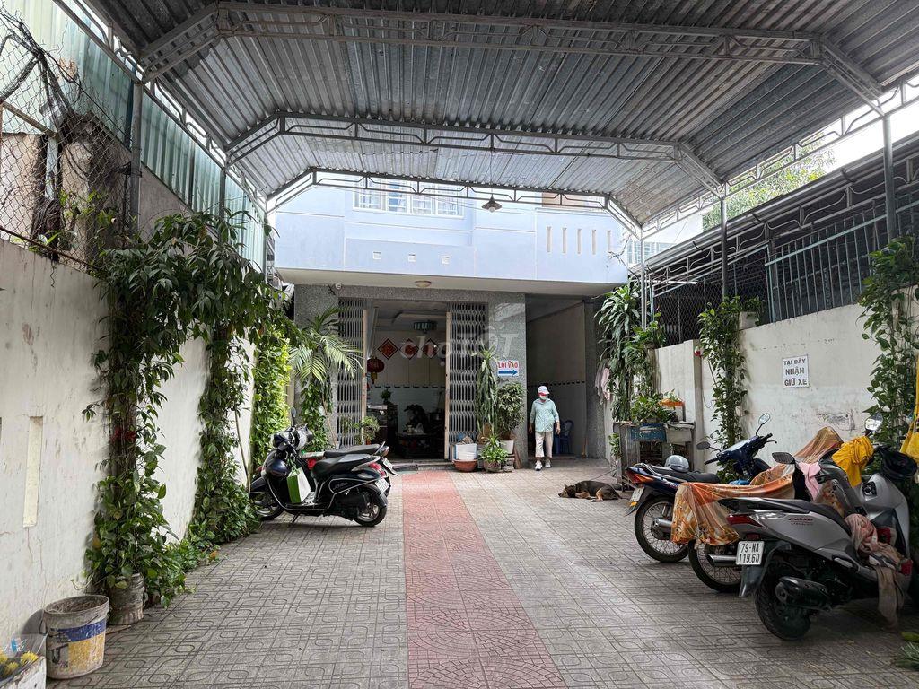 BÁN NHÀ NGHỈ DÒNG TIỀN 4 TẦNG (35 PHÒNG) MT NGUYỄN XIỂN, BẮC NHA TRANG
