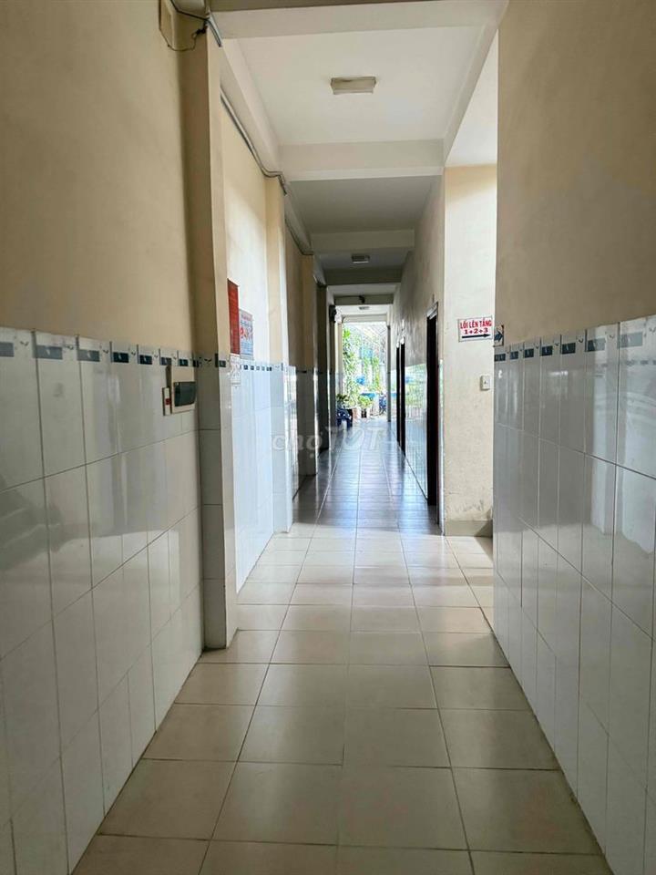 BÁN NHÀ NGHỈ DÒNG TIỀN 4 TẦNG (35 PHÒNG) MT NGUYỄN XIỂN, BẮC NHA TRANG