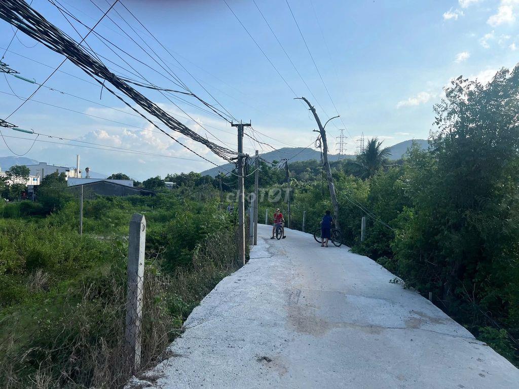 bán 100m đất nền