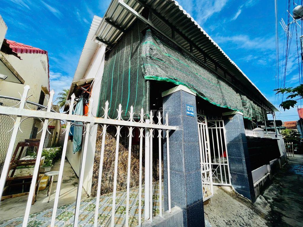 Cho thuê nhà TT Diên Khánh - 170m2