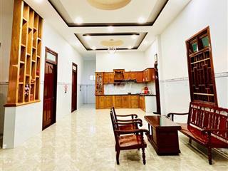 Cho thuê nhà TT Diên Khánh - 170m2