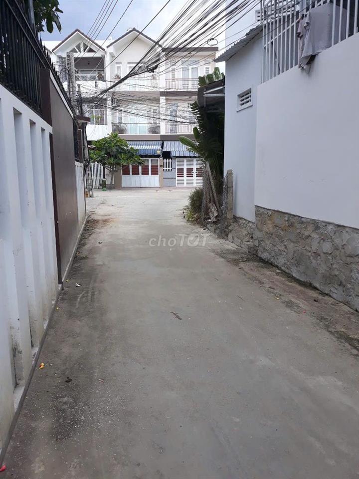 phòng 1,2tr cho thuê cách siêu thị Go nha trang 500m