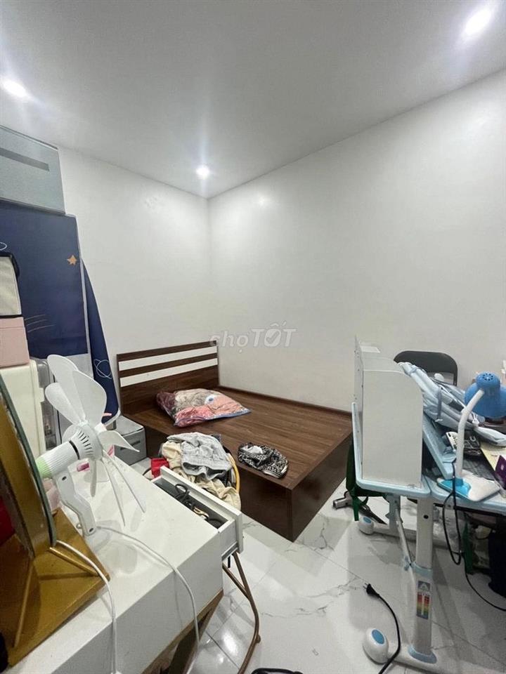 BÁN NHÀ RIÊNG PHỐ TRẦN NGUYÊN HÃN 35M2 - 2 TẦNG - 2 NGỦ - CHỈ 2,15 TỶ