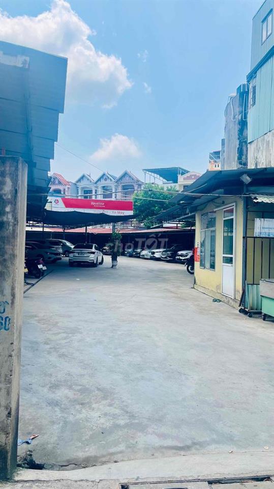 bán nhà Văn Cao oto đỗ cửa 65m2 sân cổng độc lập 3 tầng nhỉnh 3t