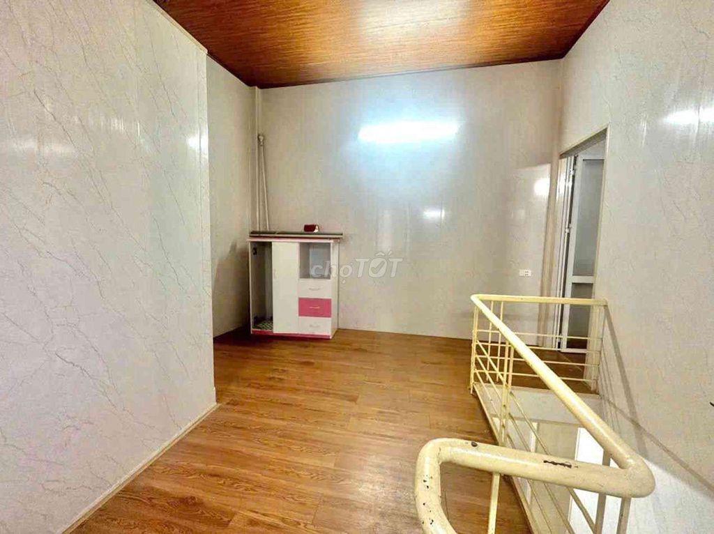 “Nhà phố giá nhà quê – 50m² Khúc Thừa Dụ chỉ 2.65 tỷ