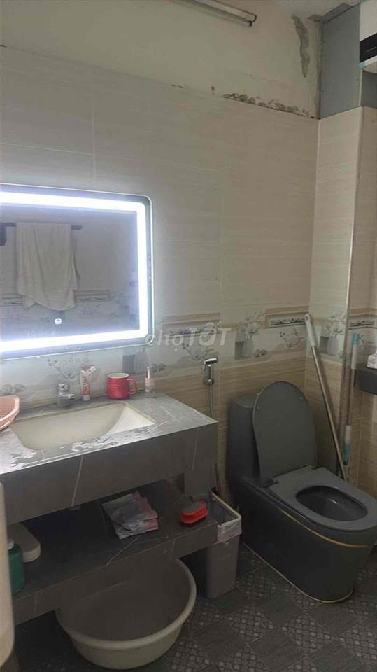 chính chủ cần bán nhà 33 xóm trung phường gia viên thành phố Hải Phòng