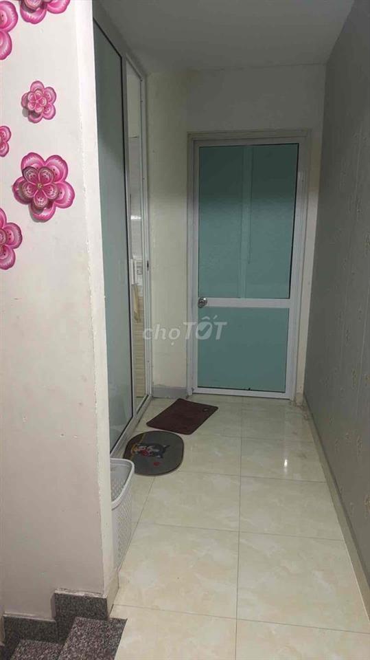 chính chủ cần bán nhà 33 xóm trung phường gia viên thành phố Hải Phòng