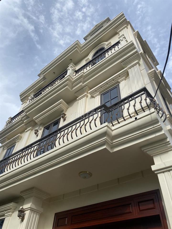 Tôi cần bán nhà 4 tầng
