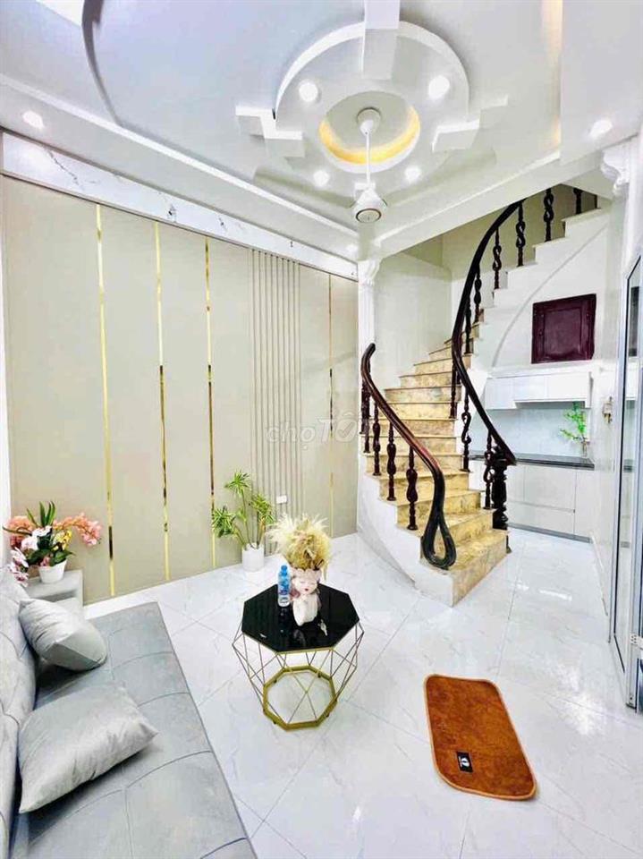 nhà bìa đỏ chính chủ 4 tầng xinh xắn