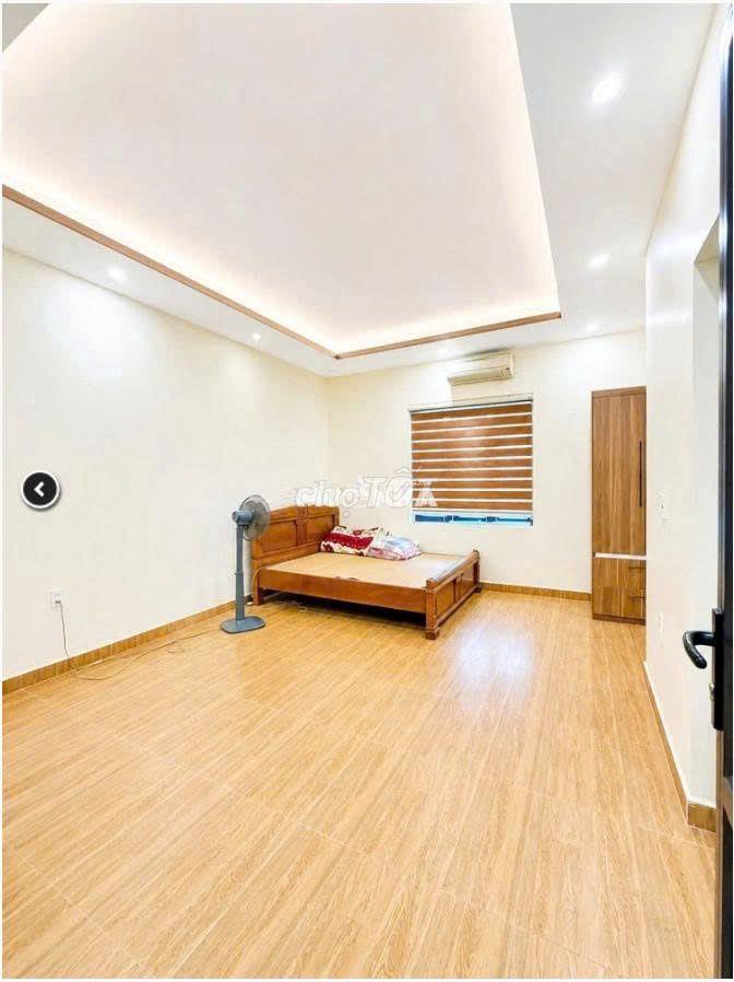 CHÍNH CHỦ BÁN NHÀ ĐẸP 4 TẦNG + TUM CÓ THANG MÁY - TT HÀNH CHÍNH HP