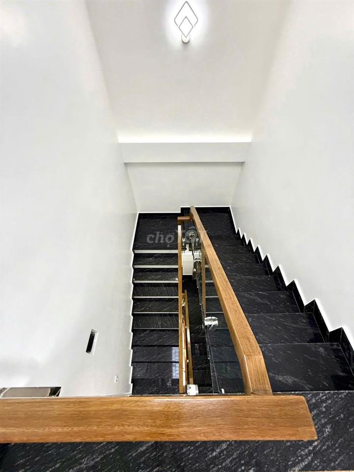 NHÀ LÊ CHÂN 60M2 x 4 TẦNG_ Ô TÔ ĐỖ CÁCH NHÀ 10M_ CHỈ 3.7 TỶ