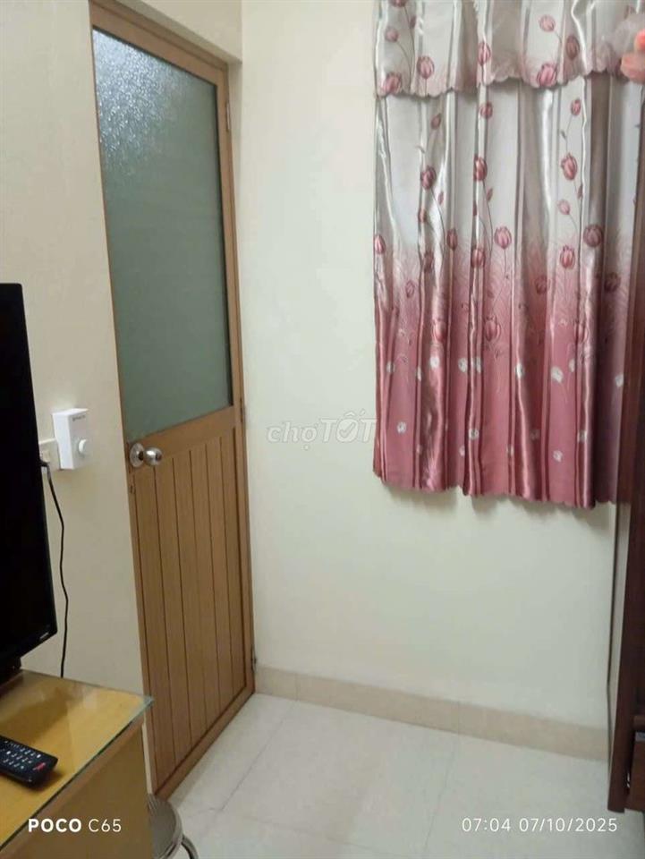 Nhà 2 tầng diện tích sàn 70m2, ngõ 2 Chợ Hàng