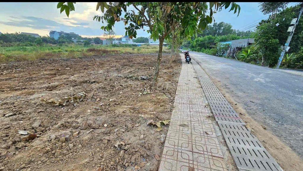 💥: Mặt đường 208 vị trí siêu đẹp