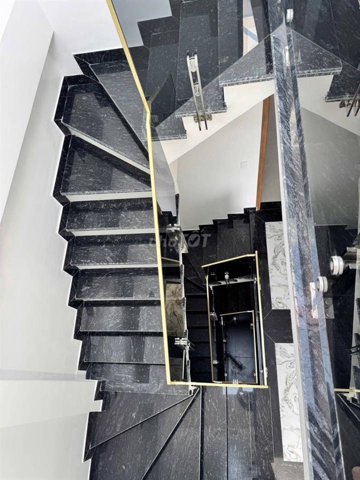 Bán nhà phố Lê Lai 43m2 xây 4 tầng 3.6 tỷ