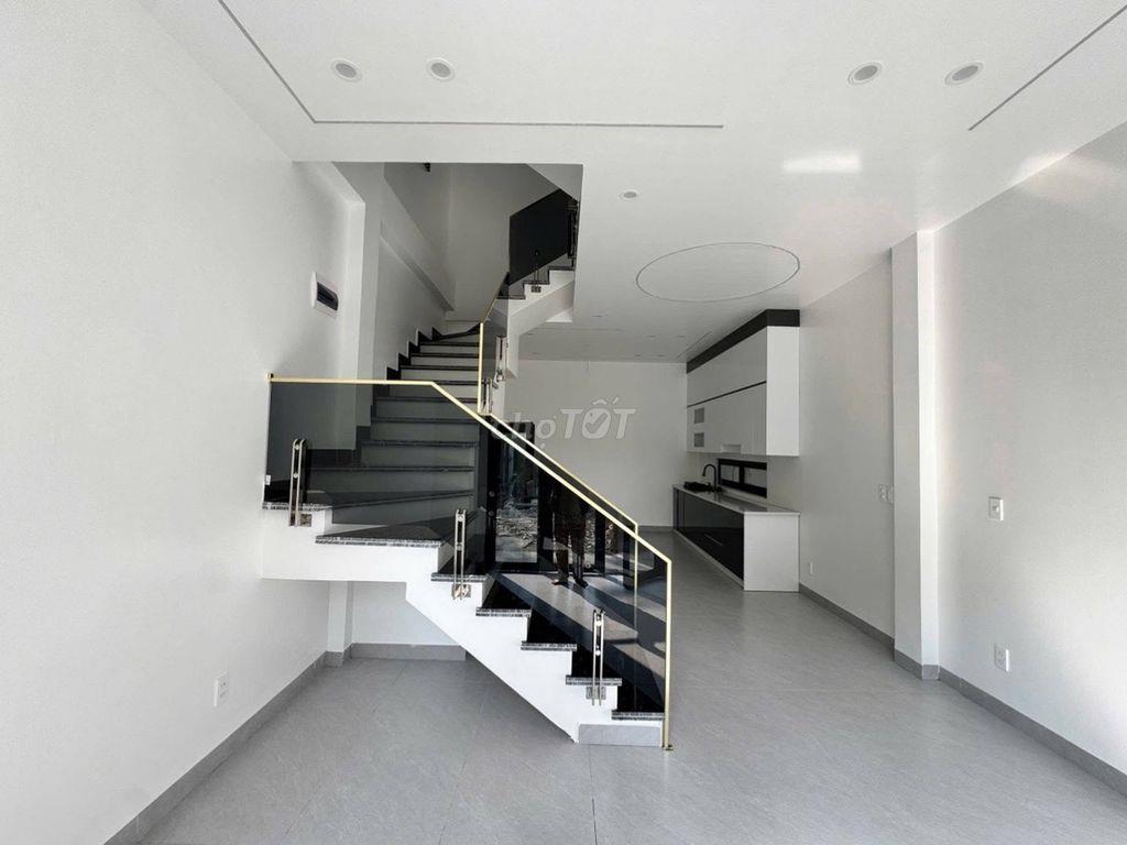 Bán nhà phố Lê Lai 43m2 xây 4 tầng 3.6 tỷ