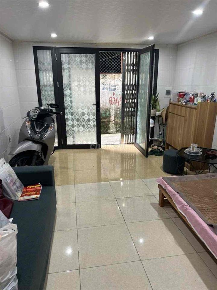 chính chủ cần bán nhà dt 30m2