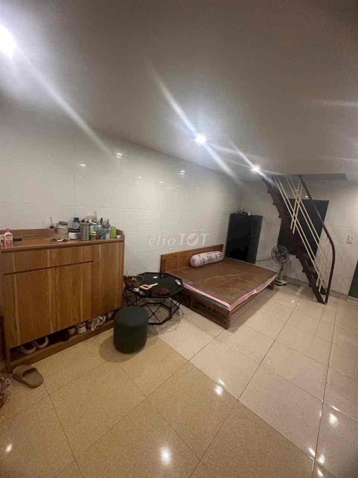 chính chủ cần bán nhà dt 30m2