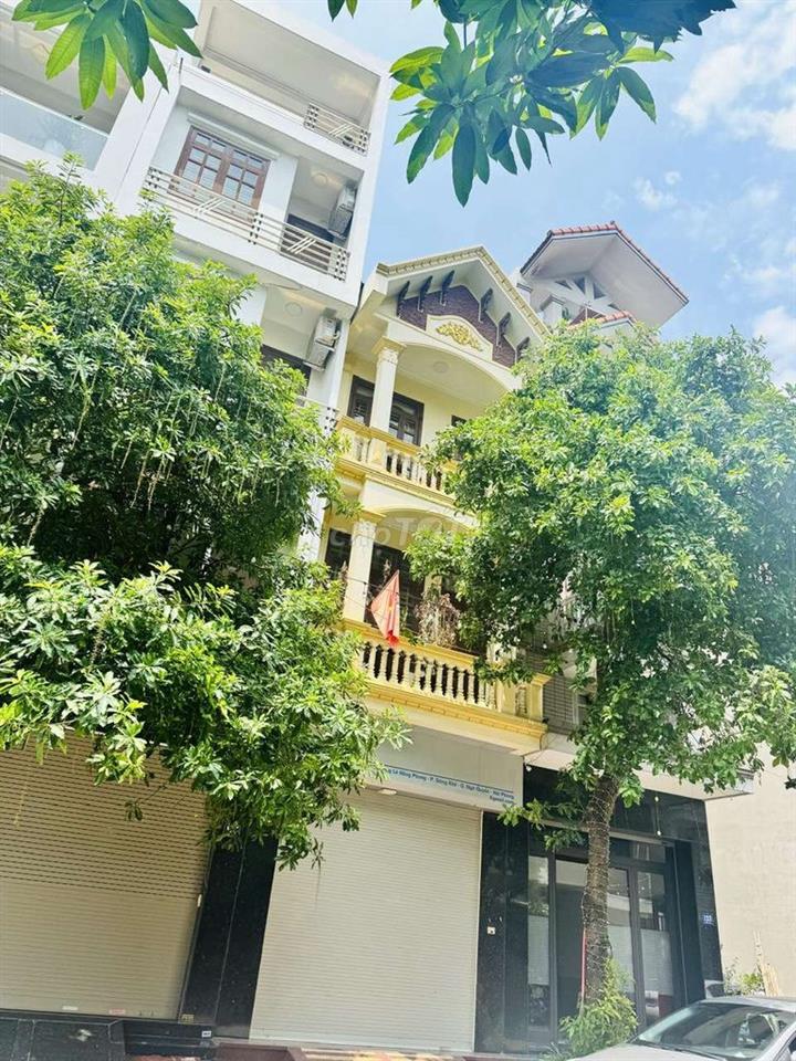 Cho thuê nhà tại lô 27 Lê Hồng Phong .Giá thuê 11 tr/ tháng 