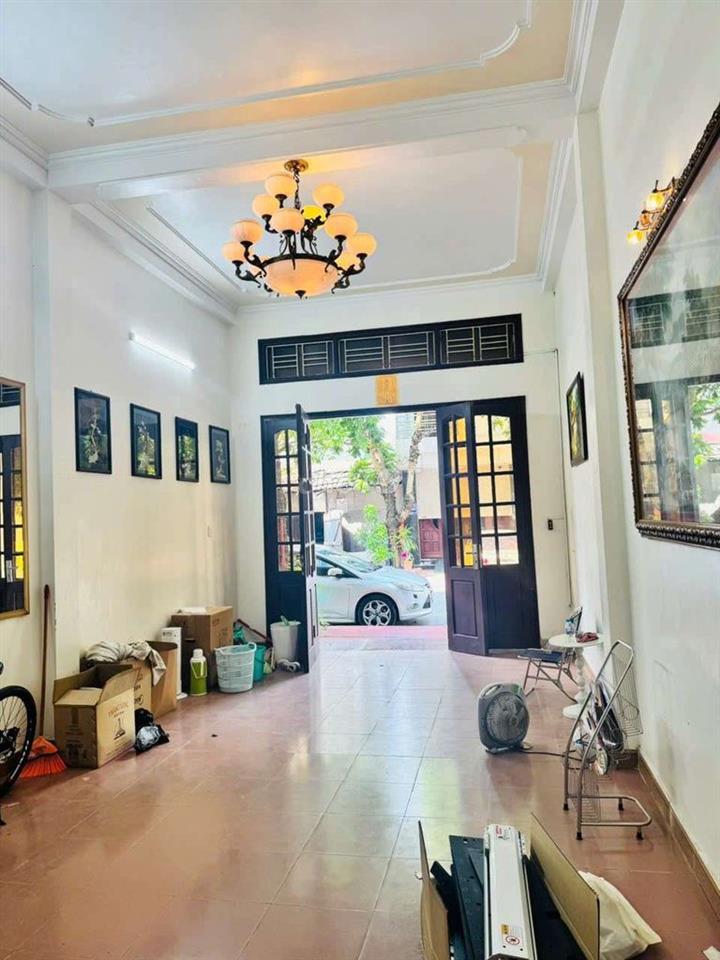 Cho thuê nhà tại lô 27 Lê Hồng Phong .Giá thuê 11 tr/ tháng 