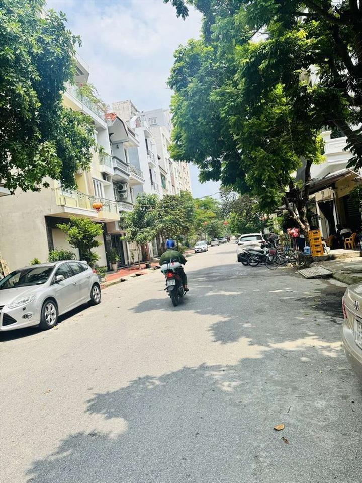 Cho thuê nhà tại lô 27 Lê Hồng Phong .Giá thuê 11 tr/ tháng 