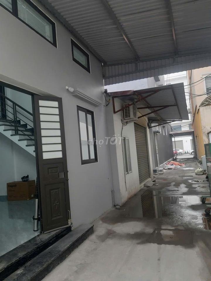 Nhà ở tại khu gần chùa nghèo Trang Quan Hải Phòng