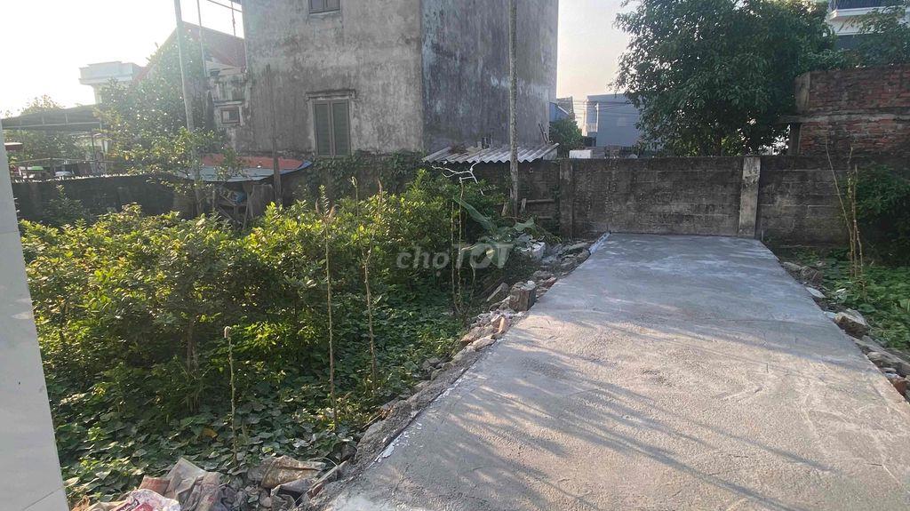 Chính chủ em  cần bán lô đất  47m2  ngang 4,6m nở hậu ngõ 77 Phạm hải.