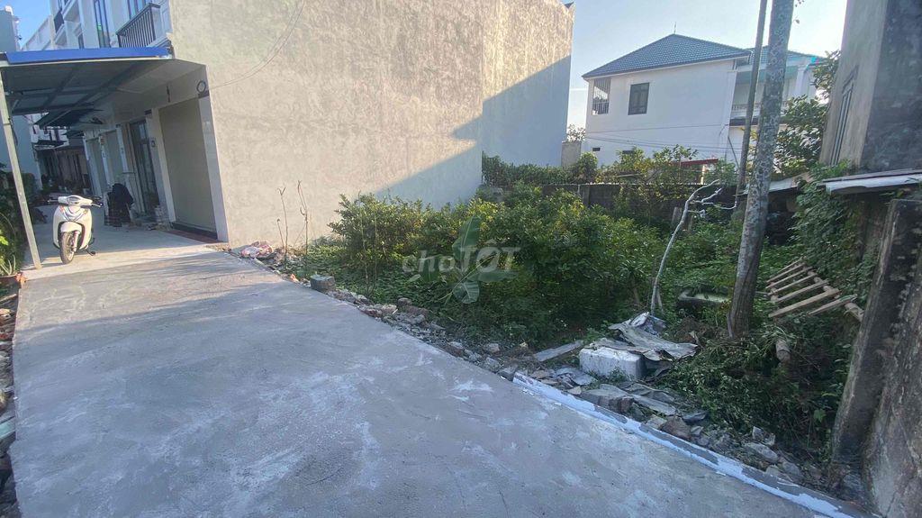 Chính chủ em  cần bán lô đất  47m2  ngang 4,6m nở hậu ngõ 77 Phạm hải.