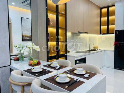 Cần bán căn hộ don vô ở liền chỉ với 300c