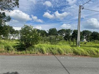 Cần bán gấp đất đường số 4 khu Đồng Tâm Green City. giá 3,6tỷ.