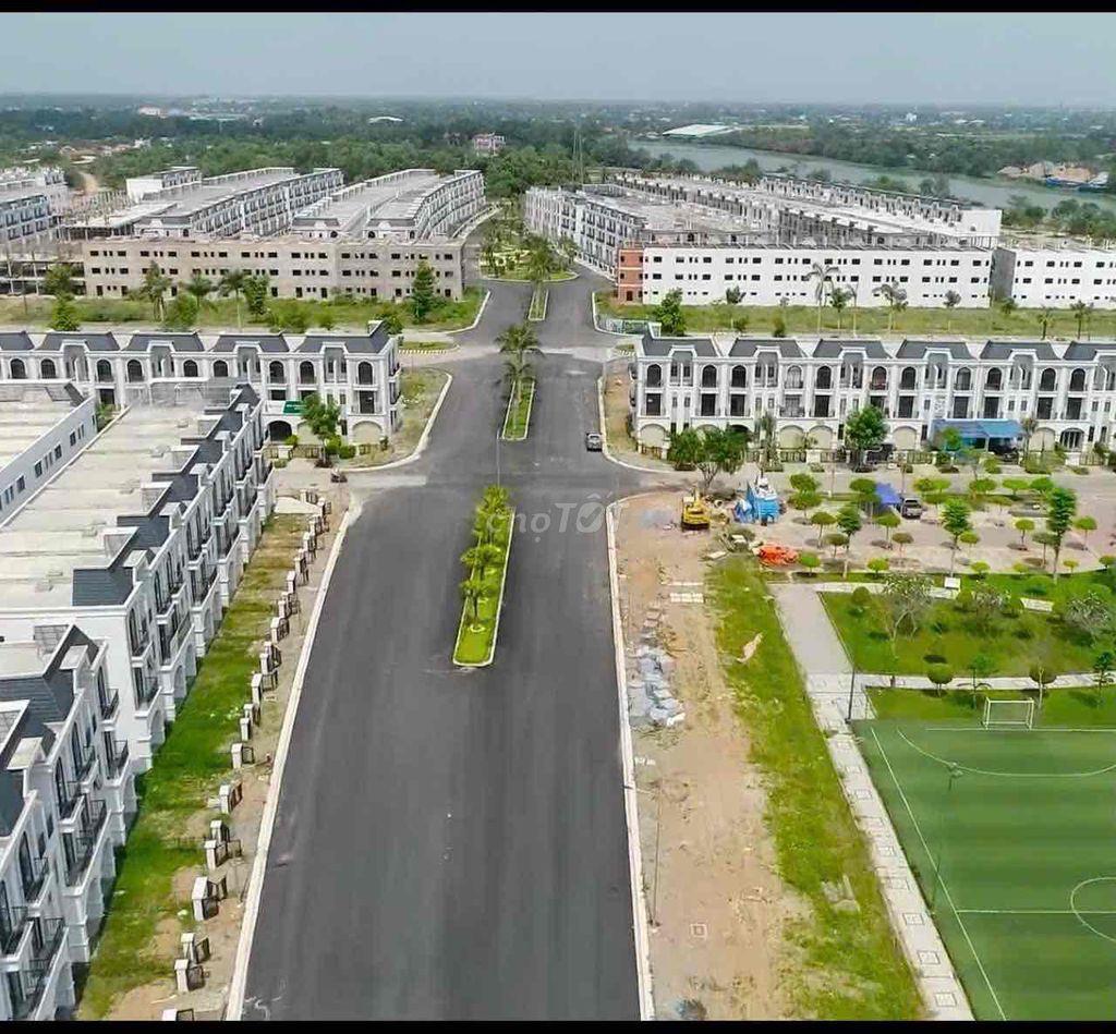 Cho thuê nhà Nguyên căn 1 trệt 2 lầu, Giá từ 10triệu - 15triệu.