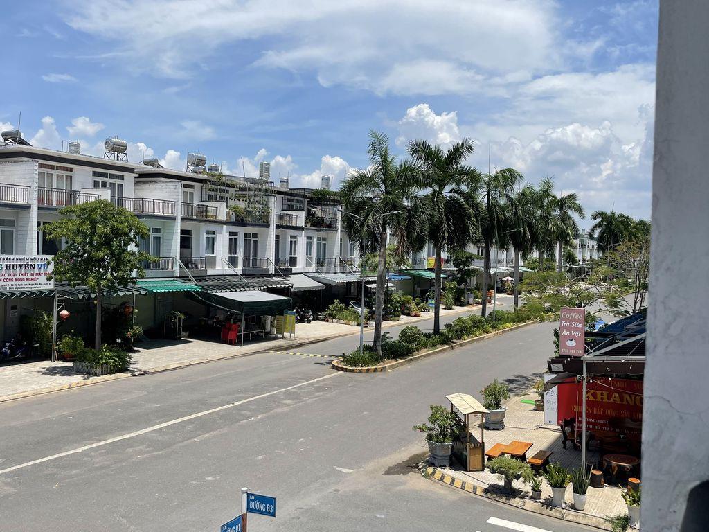 CĂN HỘ GẦN SG – FULL NỘI THẤT, SẠCH SẼ, AN NINH, PHÙ HỢP Ở LÂU DÀI