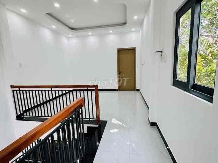 BÁN NHÀ 1 TRỆT 1 LẦU