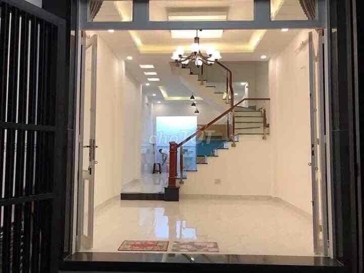 BÁN GẤP NHÀ ĐƯỜNG TL826.