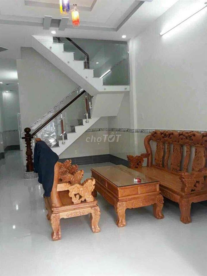 BÁN NHÀ ĐƯỜNG TỈNH LỘ 826 - SHR