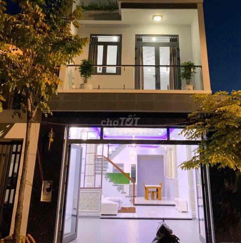 BÁN NHÀ 1 TRỆT 1 LẦU
