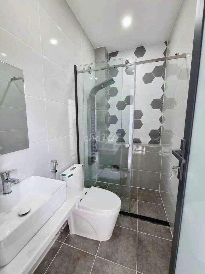 BÁN NHÀ GẦN CHỢ