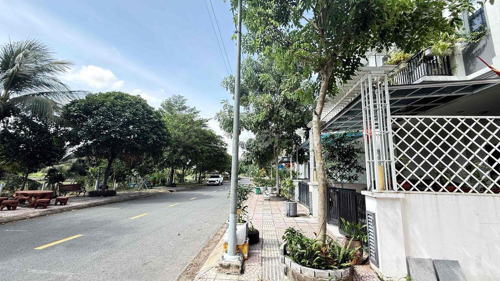 Nhà đầy đủ nội thất vào ở ngay
