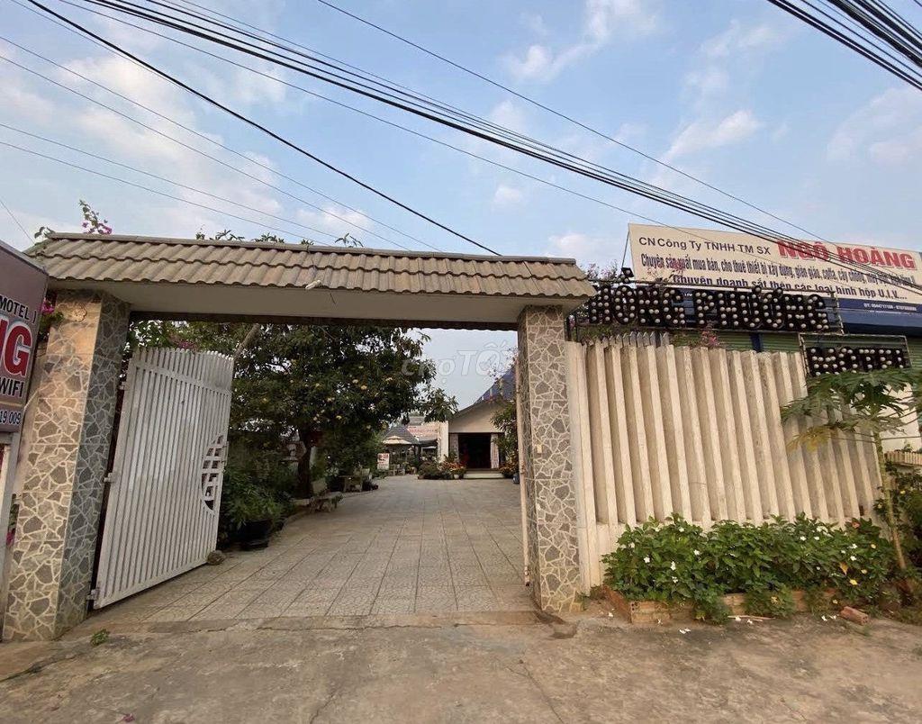 Bán nhà mặt phố, 13 tỷ VND, 640 m2 tại Đường Tỉnh lộ 825, Long An